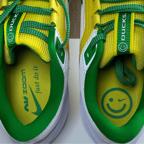 Nike Zoom Pegasus 40 Oregon Ducks Green DZ5979-100 Men's Size 9.5 - Picture 9 of 10
